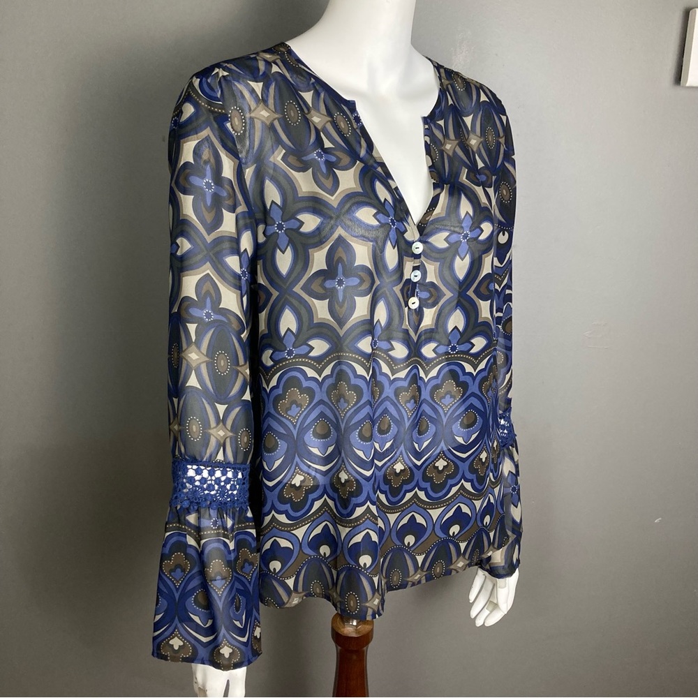 Lucy Love long sleeve blouse bell cuff patterned v-neck purple‎ brown large